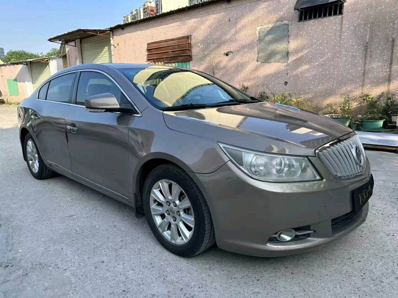 汕头13年别克君越2