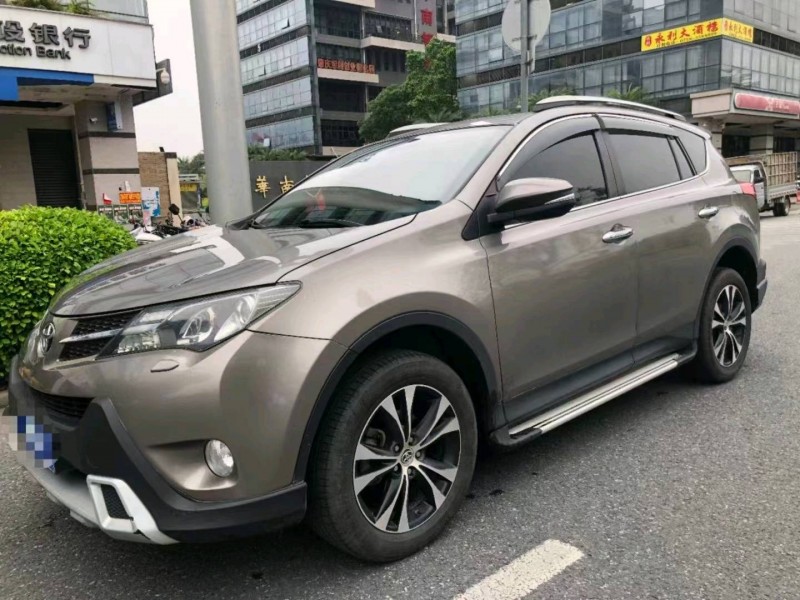 柳州15年豐田RAV4榮放2