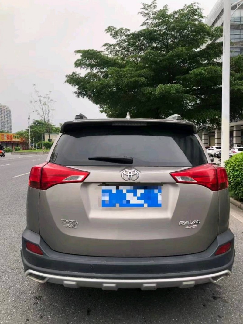 柳州15年豐田RAV4榮放5