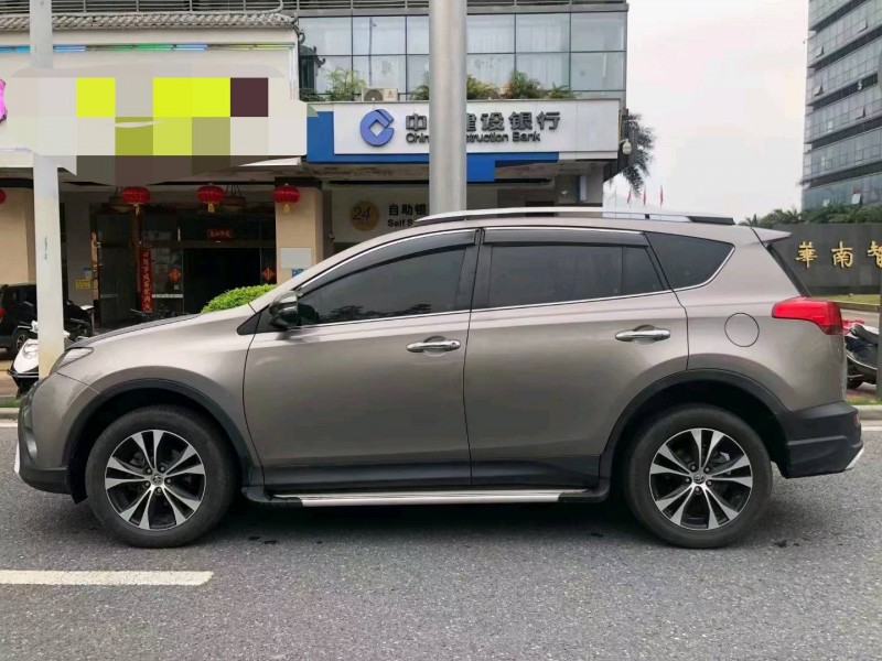 柳州15年豐田RAV4榮放7