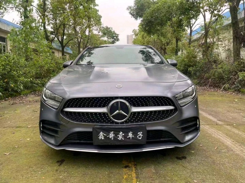 东营21年奔驰A1