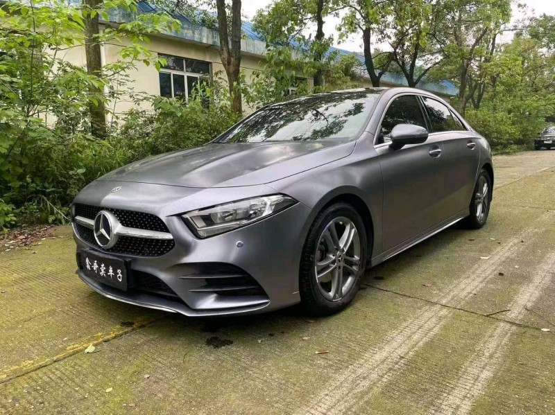 东营21年奔驰A3