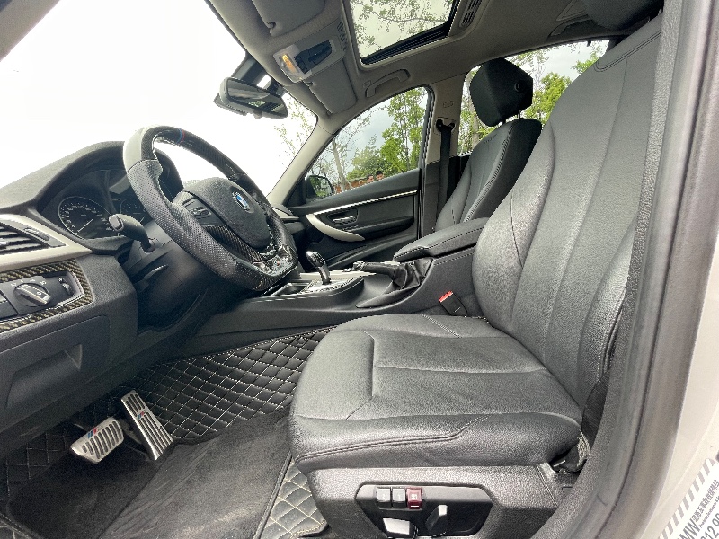 成都15年宝马3系8