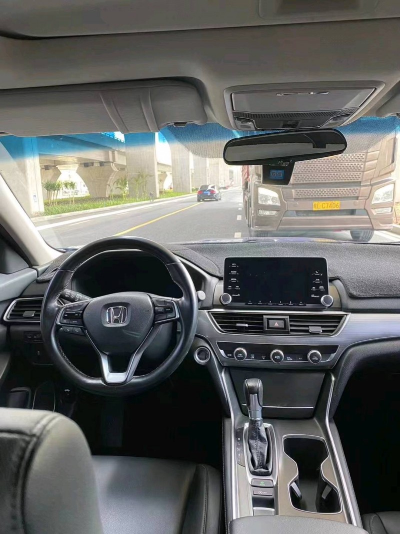 广州20年本田雅阁7