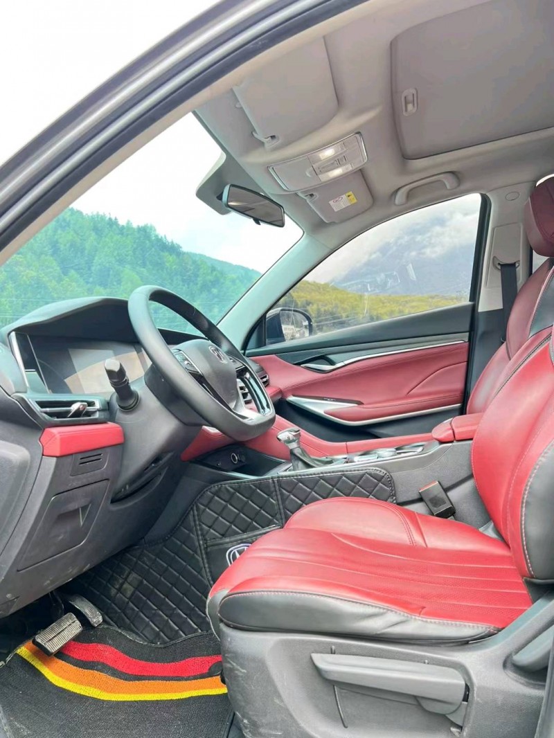 甘孜21年長安汽車CS753