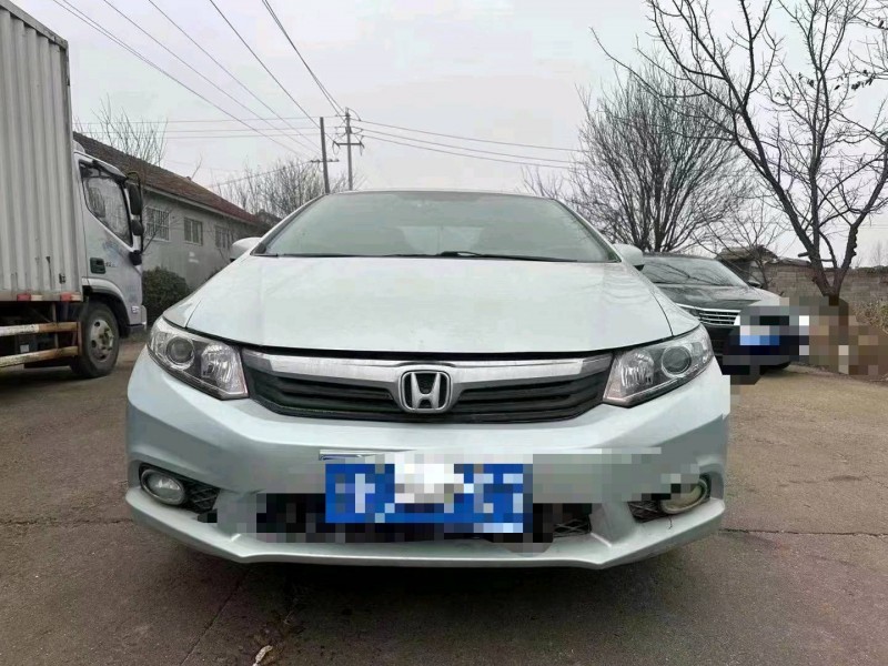 青岛11年本田思域1