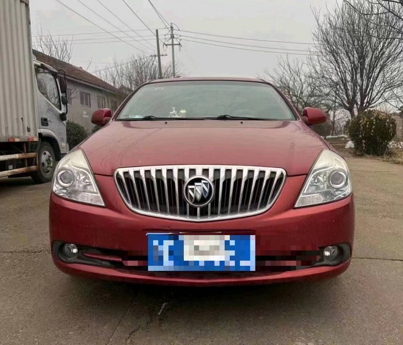 青岛14年别克凯越1