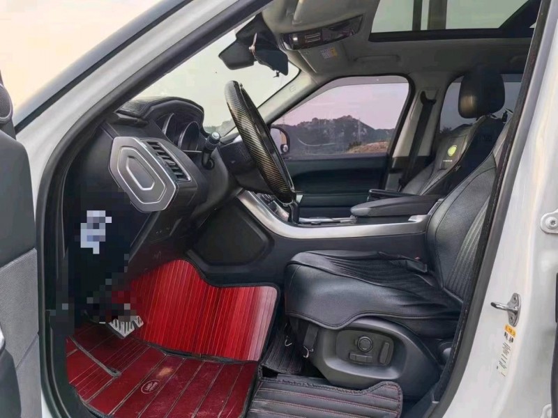 青岛17年路虎揽胜运动4