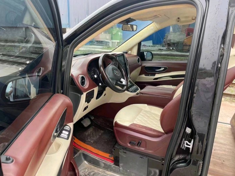 郑州18年奔驰威霆5