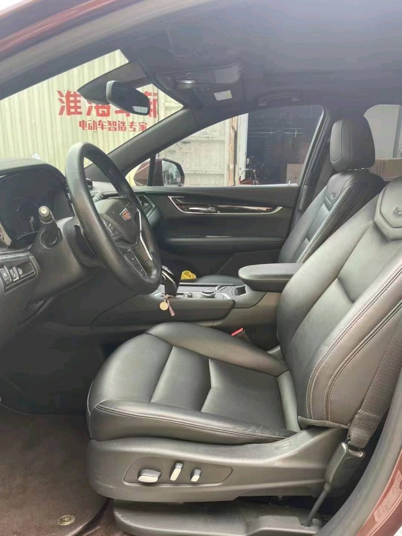 鄂州22年凱迪拉克XT52