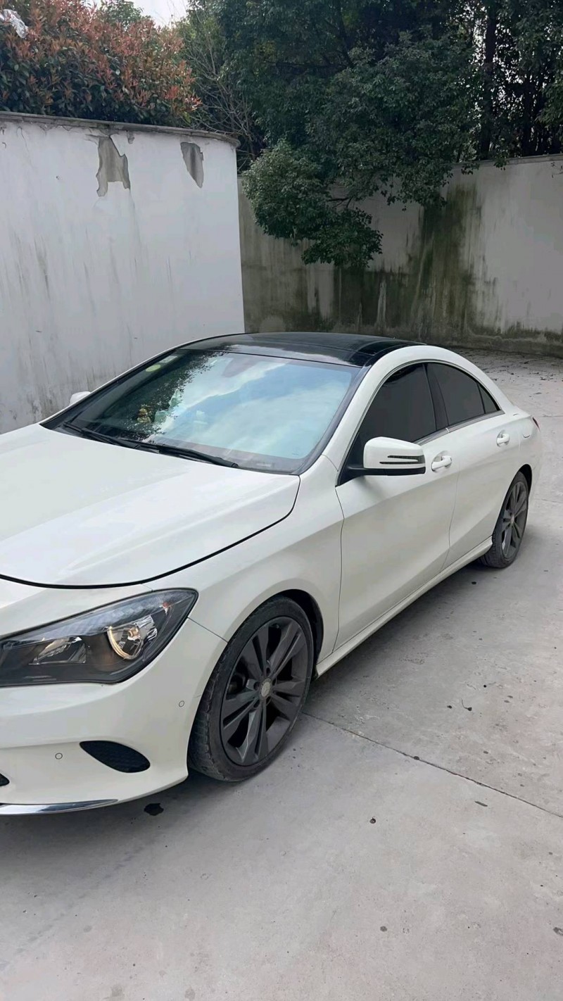 徐州17年奔驰GLA2