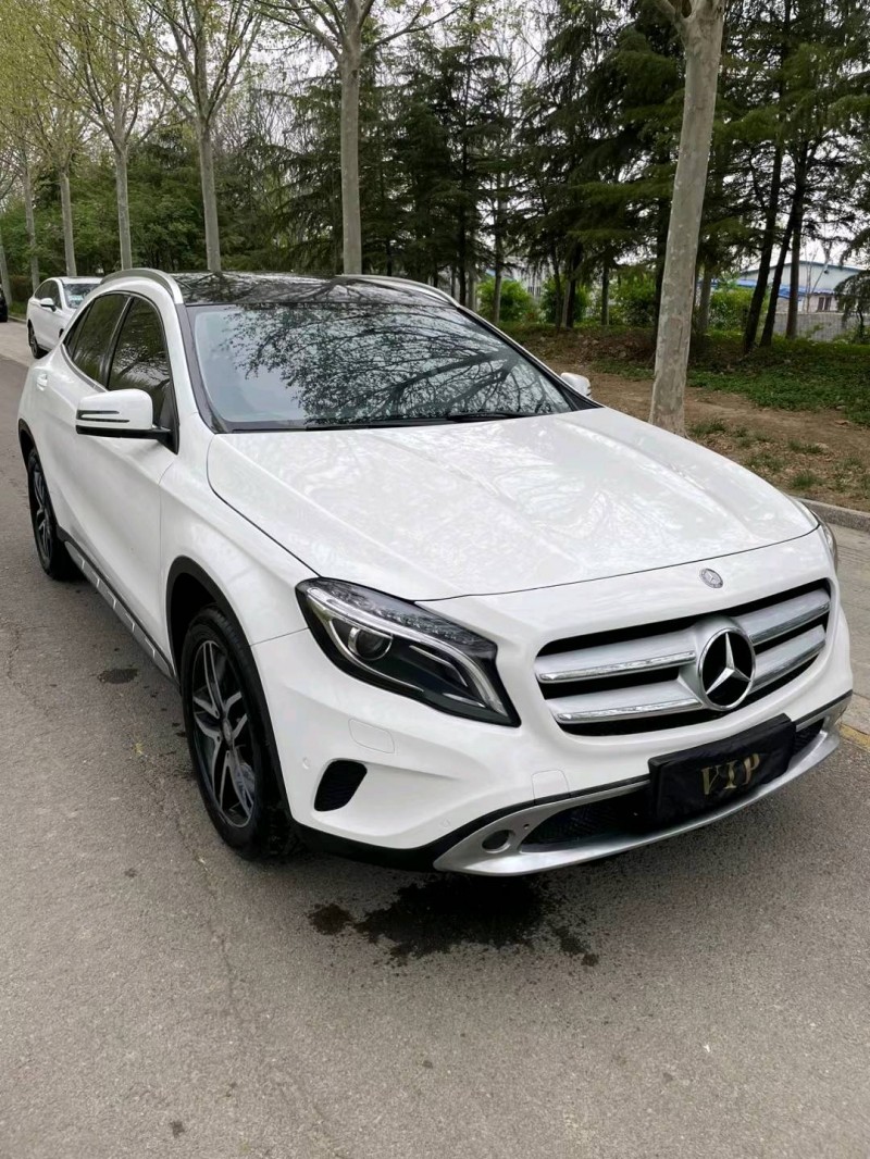 潍坊16年奔驰GLA2