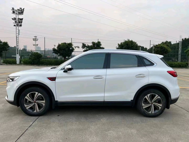广州20年红旗HS57