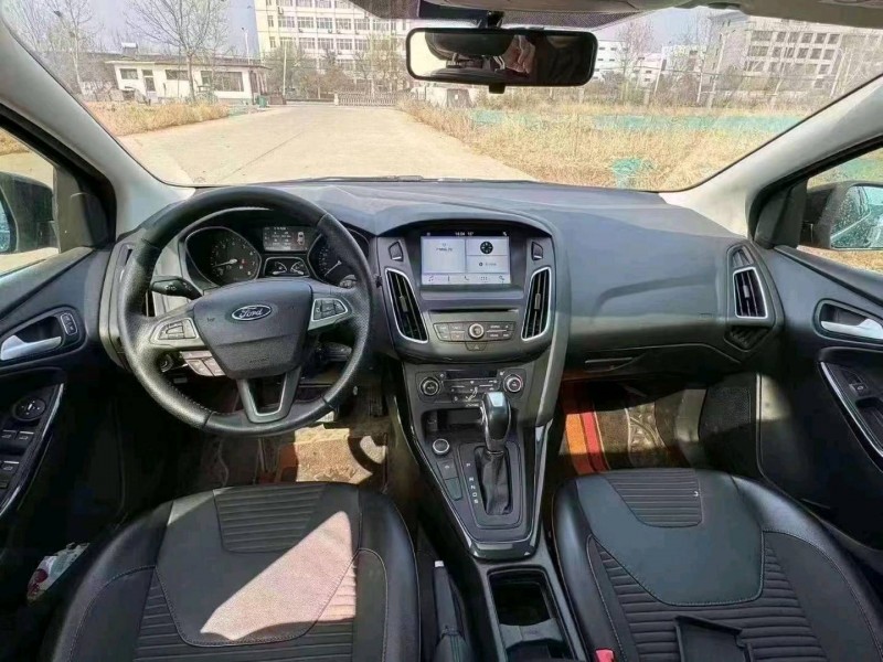 济南17年福特福克斯5