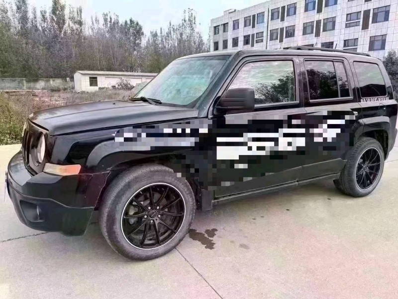 济南13年Jeep自由客2