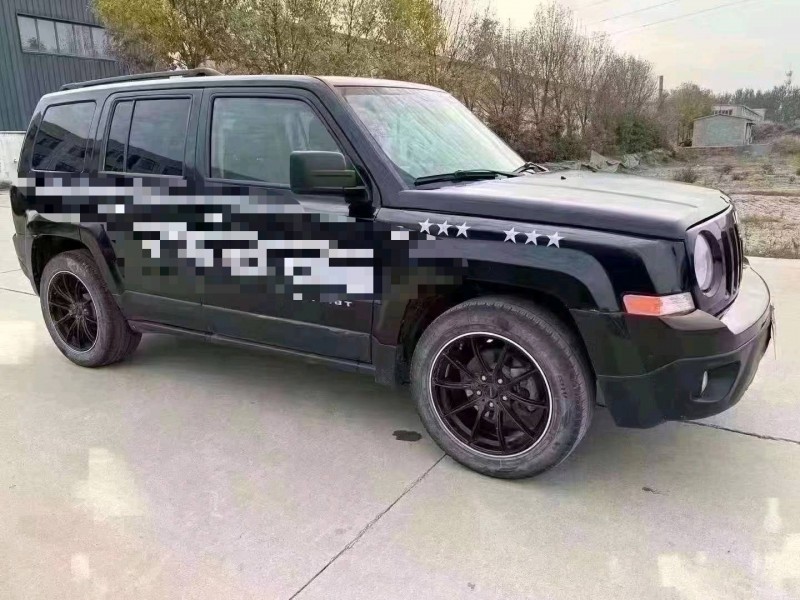 济南13年Jeep自由客3