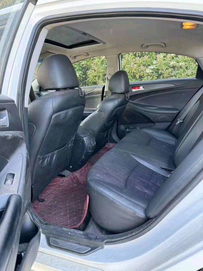 济南11年现代索纳塔八3