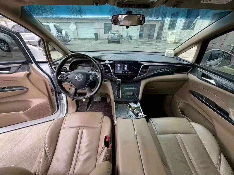 济南19年别克GL84