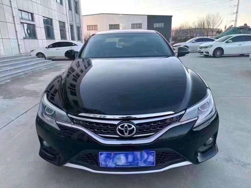 济南17年丰田锐志1