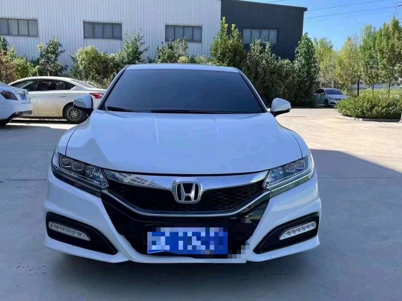 济南17年本田思铂睿1