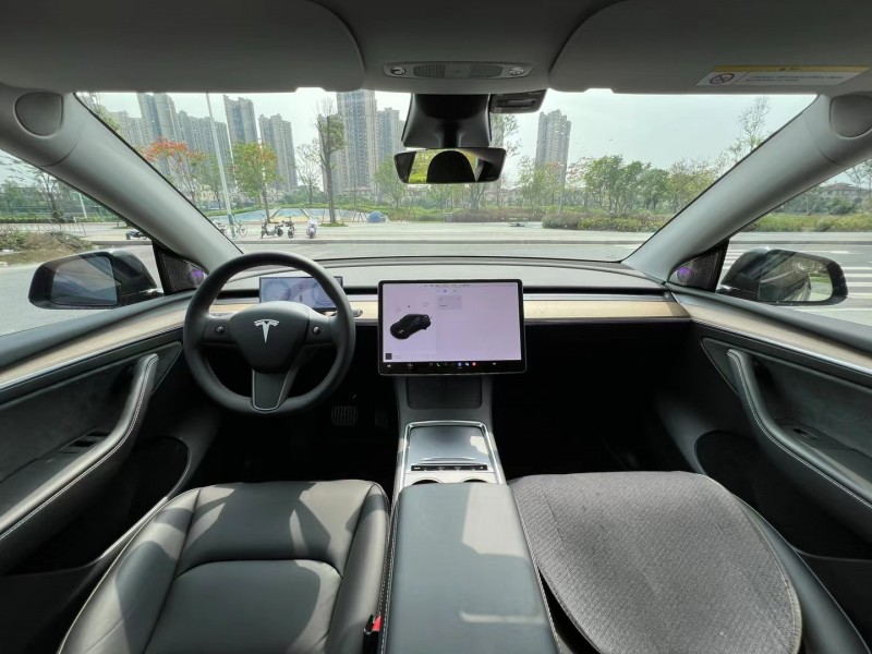 東莞23年特斯拉MODEL Y8