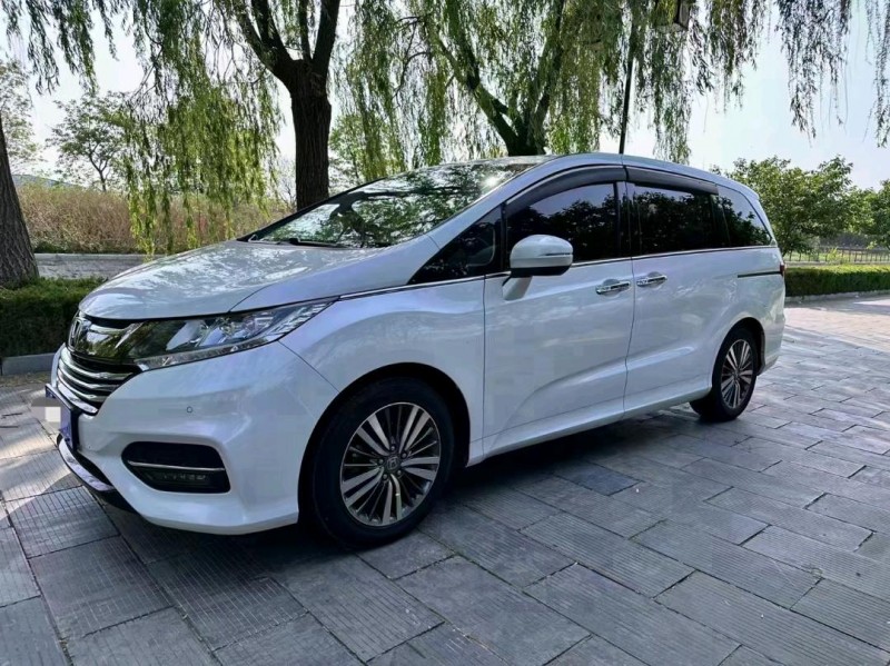 济宁19年本田奥德赛2