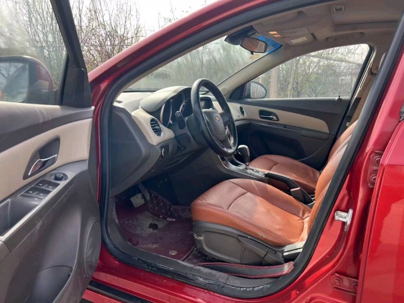 郑州15年雪佛兰科鲁兹9