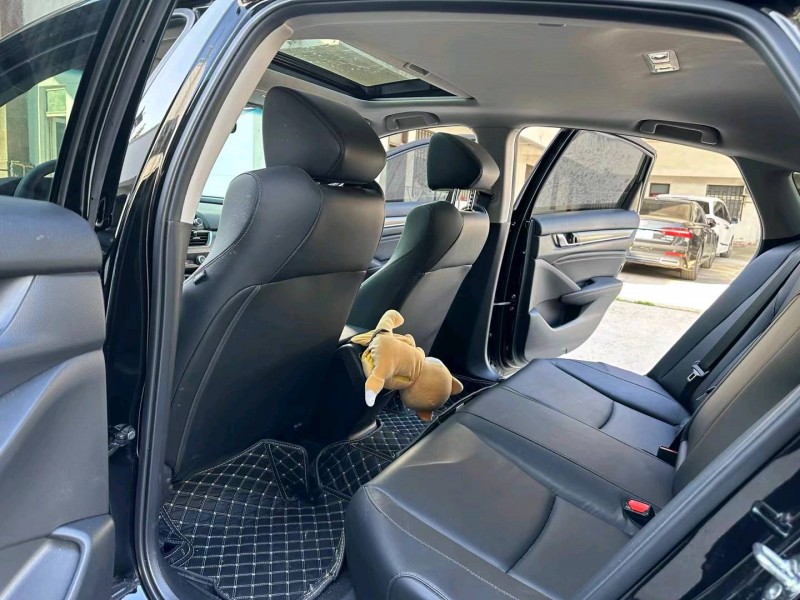 徐州21年本田雅阁4