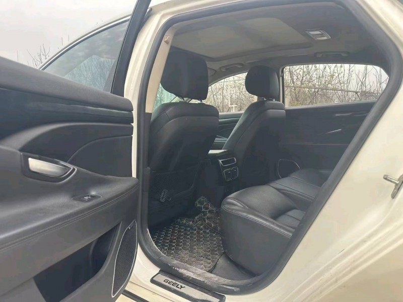 郑州17年吉利博瑞7