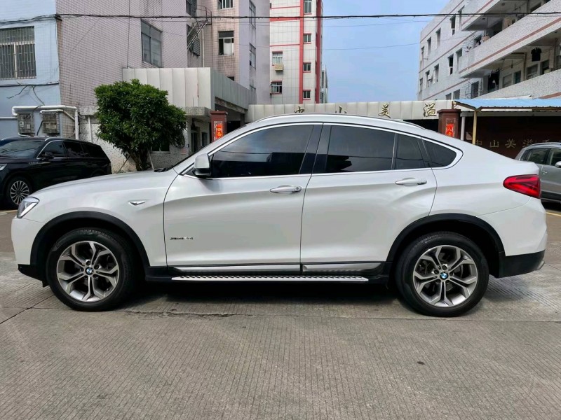 中山15年宝马X43