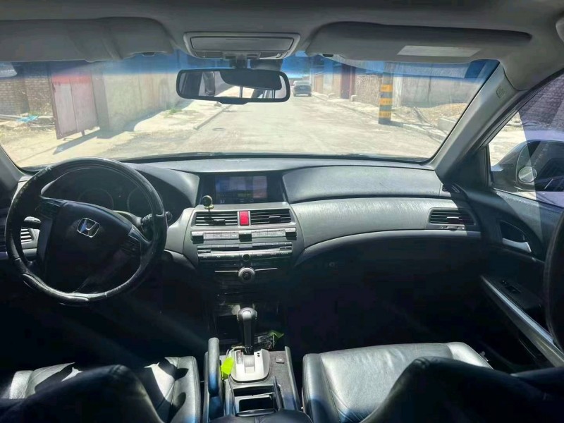 邢台12年本田雅阁7