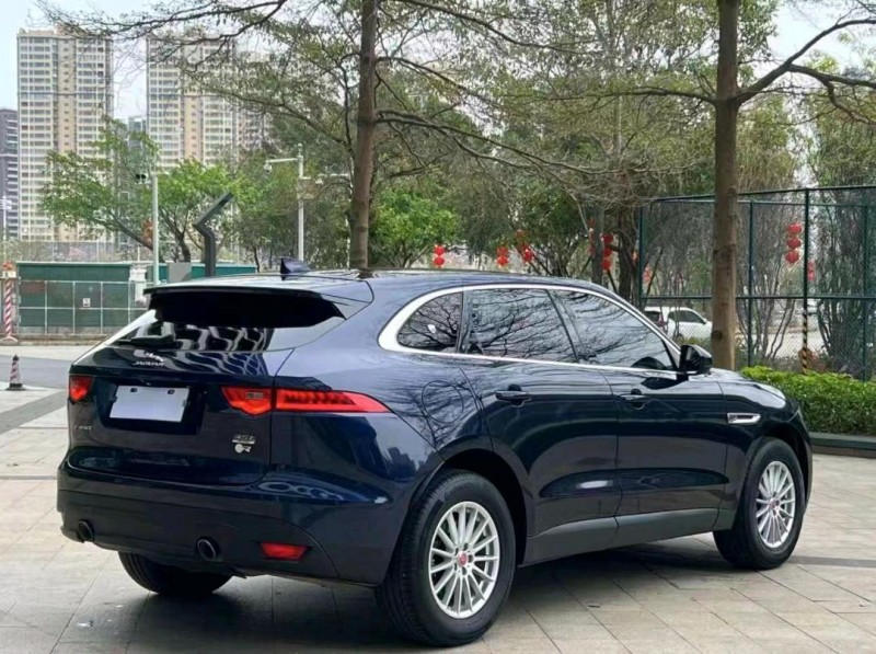 泰安19年捷豹F-PACE6