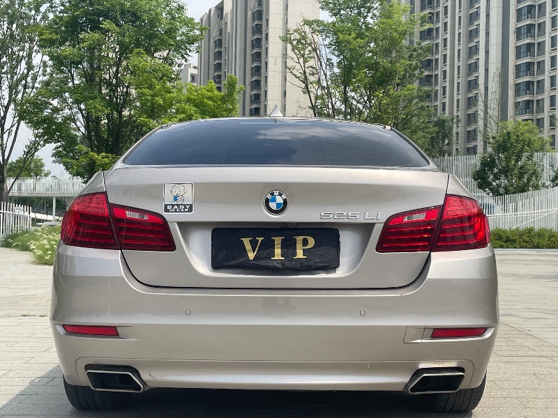 成都15年宝马5系4