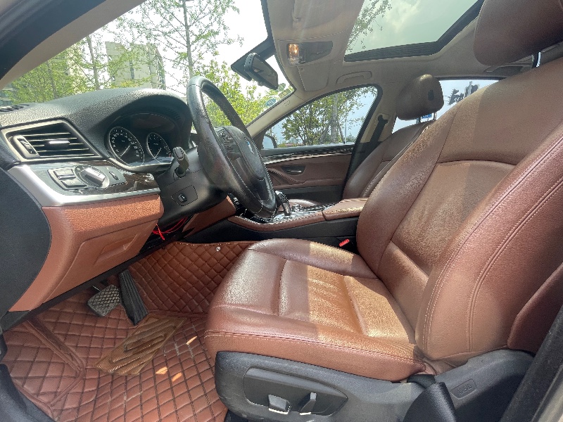 成都15年宝马5系8