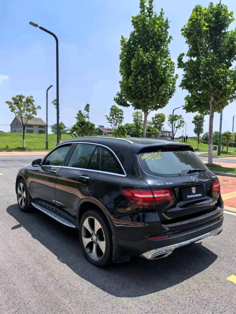 广州16年奔驰GLC9