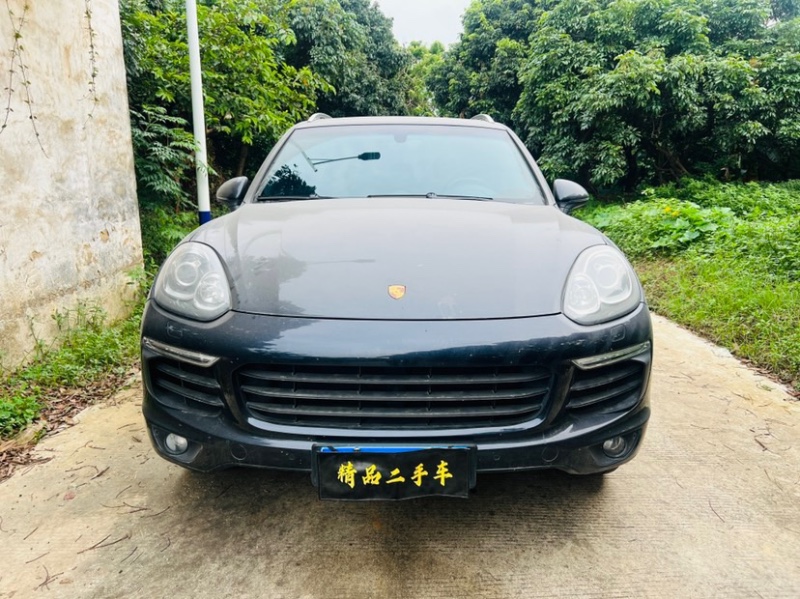 东莞17年保时捷卡宴1