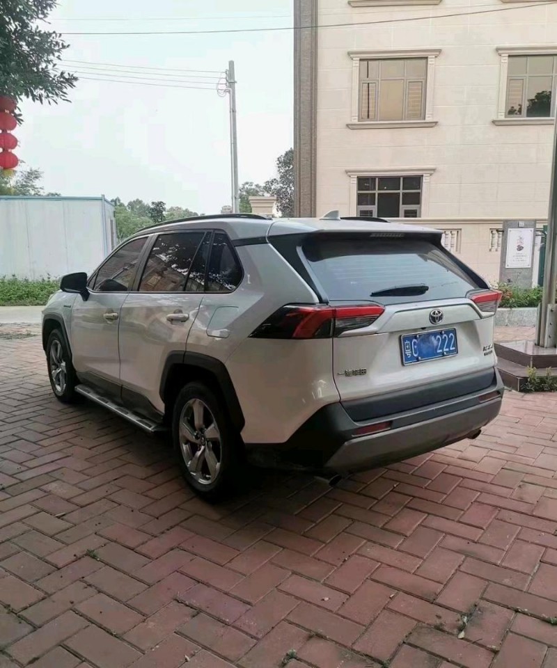 汕头22年丰田RAV4荣放6