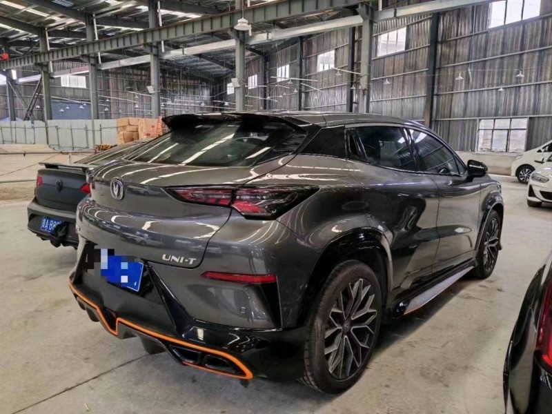 安順22年長安汽車UNI-T7
