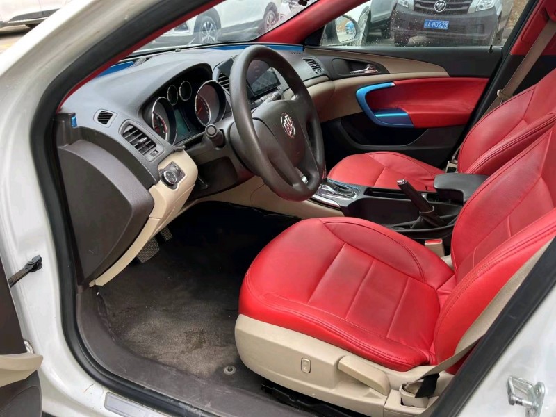 重庆13年别克君威8