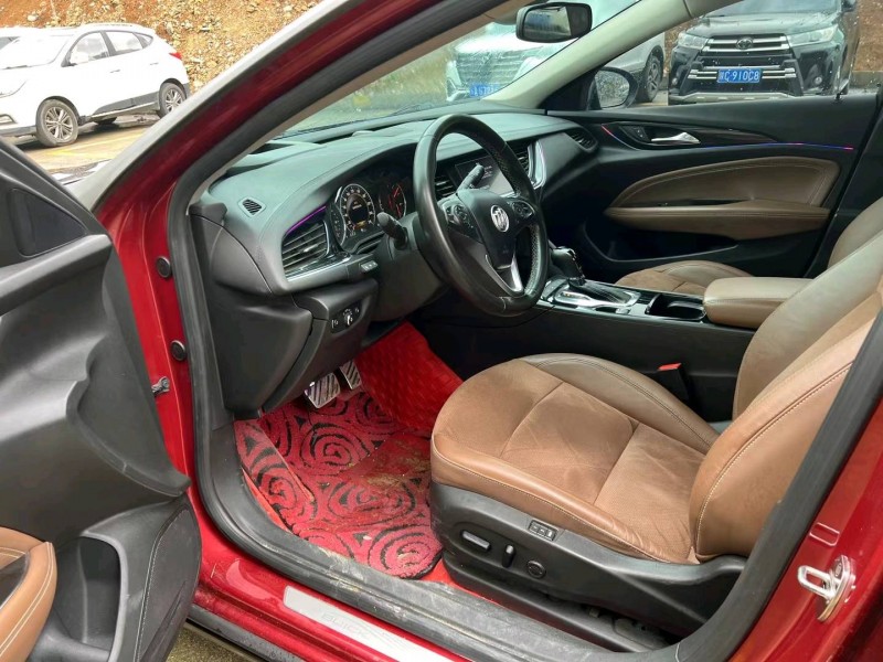 重庆17年别克君威4