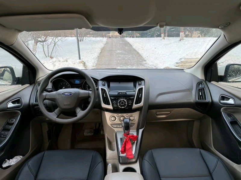 邢台14年福特福克斯7