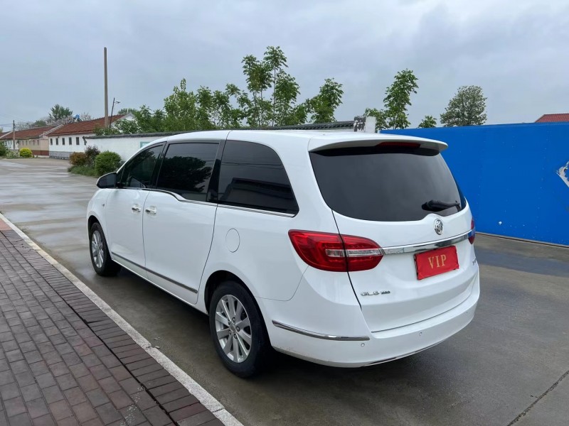东莞18年别克GL84