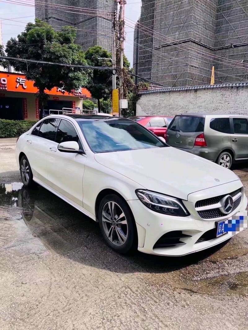广州21年奔驰C2