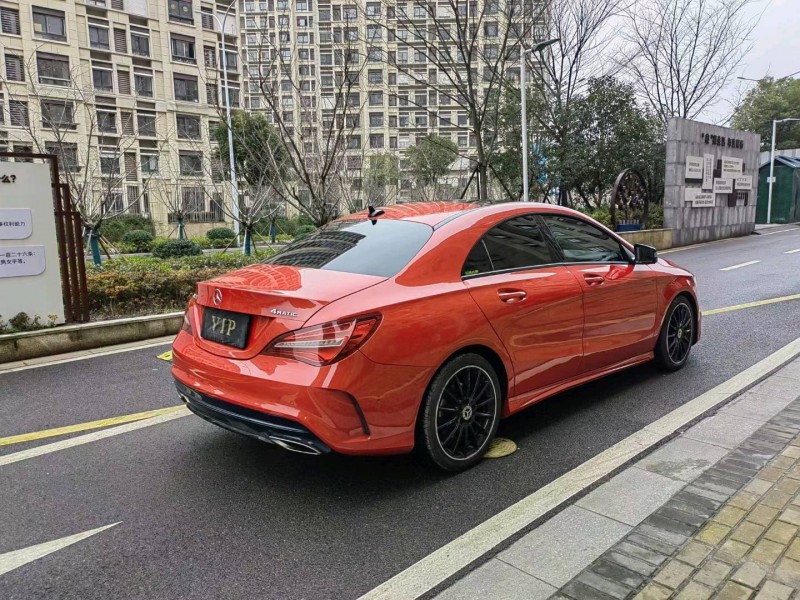苏州17年奔驰CLA8