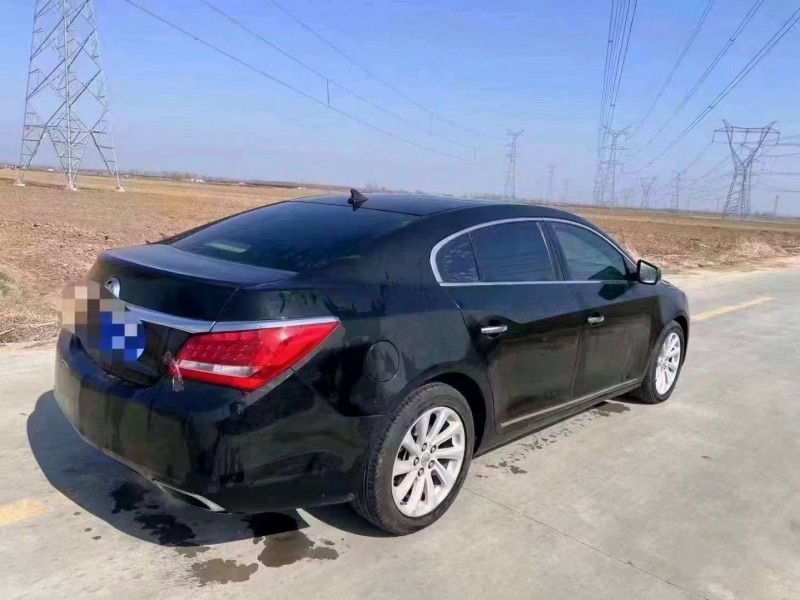 青岛15年别克君越4