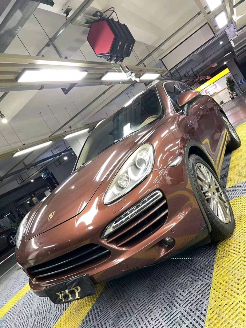 成都13年保时捷卡宴2