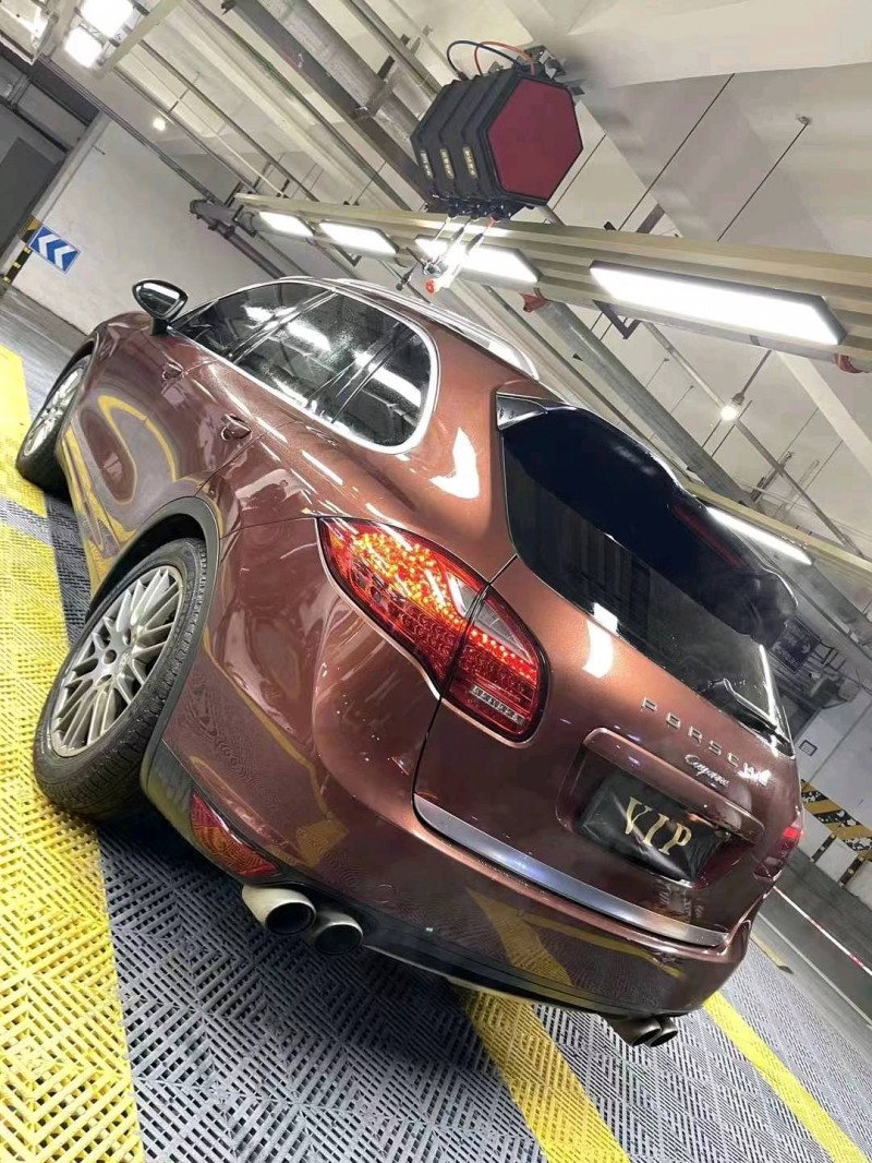 成都13年保时捷卡宴6