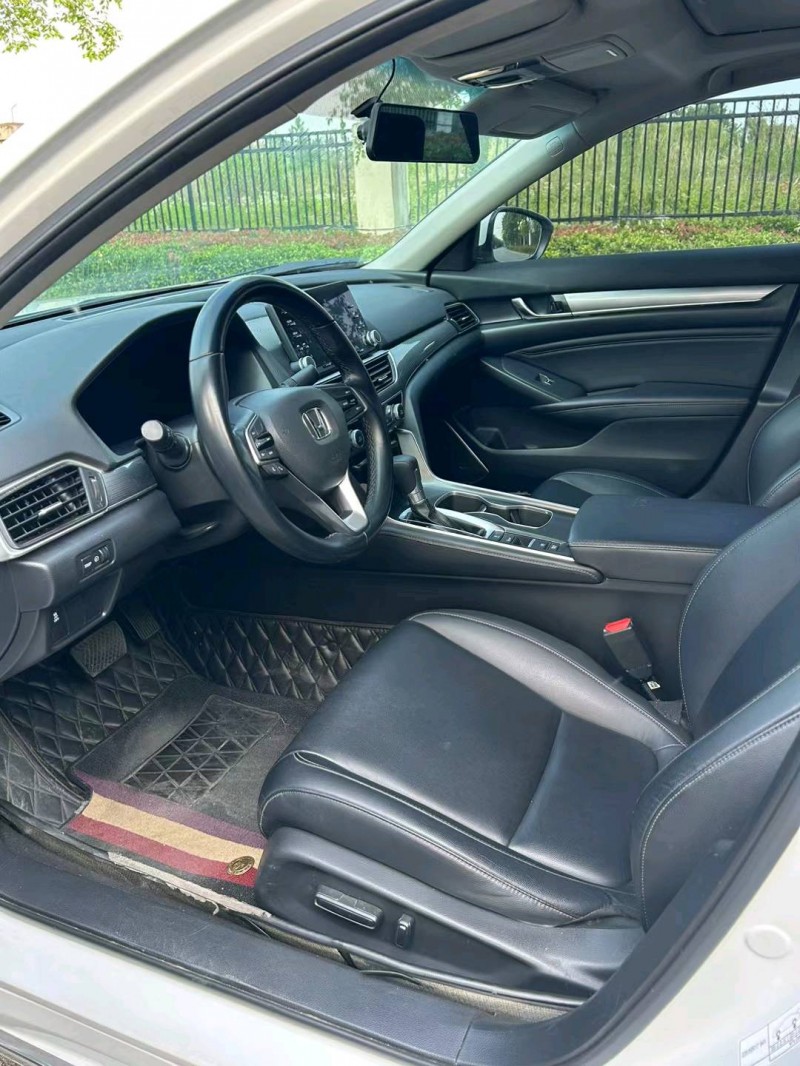 徐州21年本田雅阁6