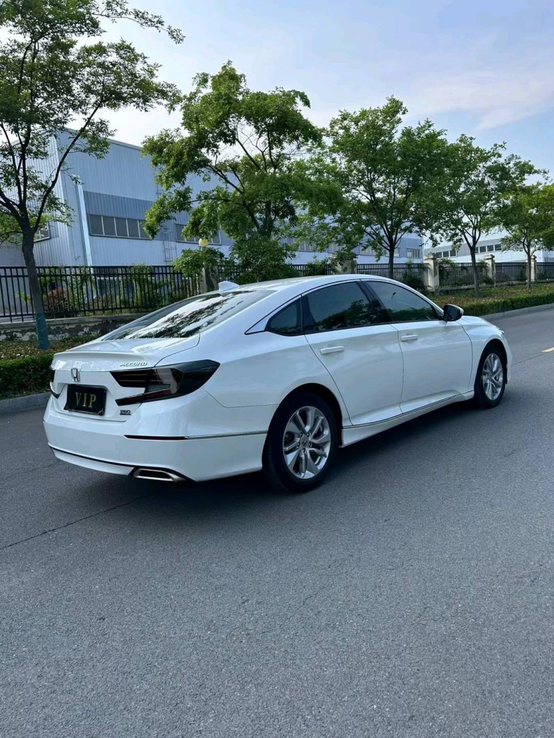 徐州21年本田雅阁8