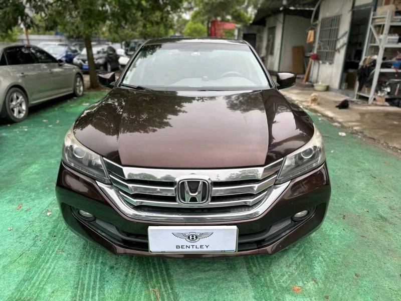 广州14年本田雅阁1